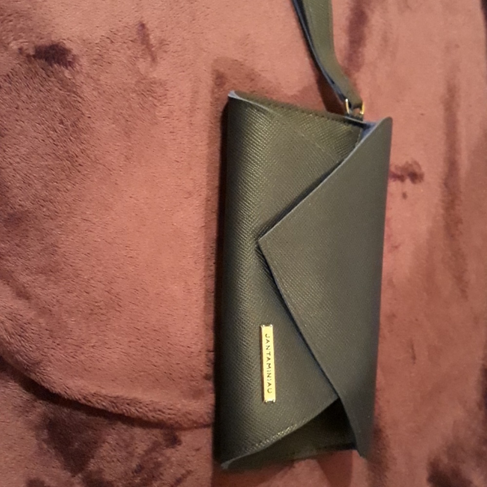 Purse - Picture 2 of 4